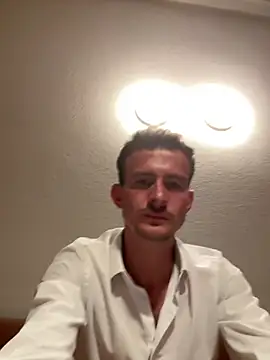 Snapshot of globalfucker34 chatting on July 20, 6:10 pm globalfucker34 online show from July 20, 6:10 pm