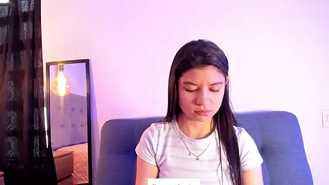 Snapshot of LindaCatalina_ chatting on April 6, 1:01 pm LindaCatalina online show from April 6, 1:01 pm