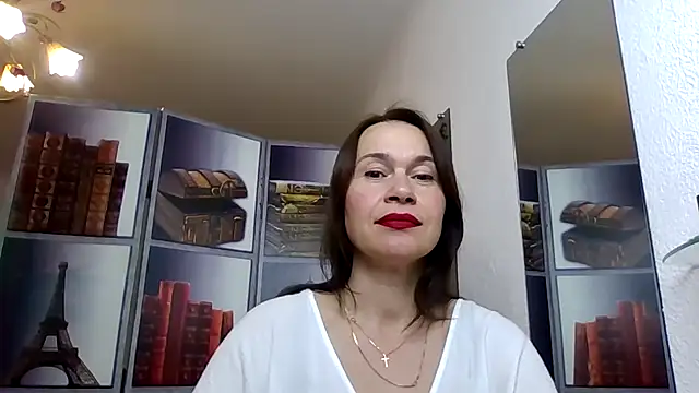 Snapshot of Selena_Moo chatting on May 9, 9:03 am Selena Moo online show from May 9, 9:03 am