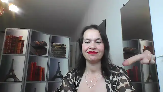 Snapshot of Selena_Moo chatting on July 28, 7:39 pm Selena Moo online show from July 28, 7:39 pm