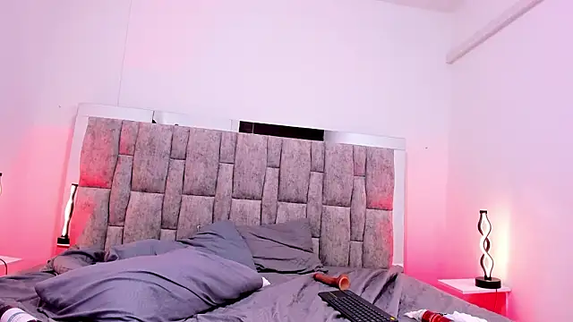 TaniaConor online show from March 21, 8:41 am