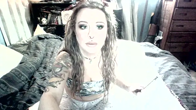 adirajade online show from March 25, 2:23 pm