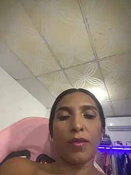 Snapshot of Blowjob-Queen_ chatting on April 7, 3:07 am Blowjob-Queen online show from April 7, 3:07 am