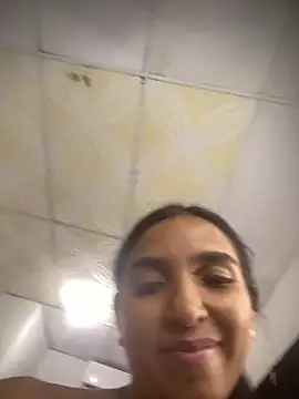 Snapshot of Blowjob-Queen_ chatting on April 20, 1:25 pm Blowjob-Queen online show from April 20, 1:25 pm