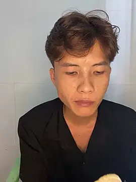 Snapshot of Nguyencuong1999 chatting on May 23, 5:12 am Nguyencuong1999 online show from May 23, 5:12 am