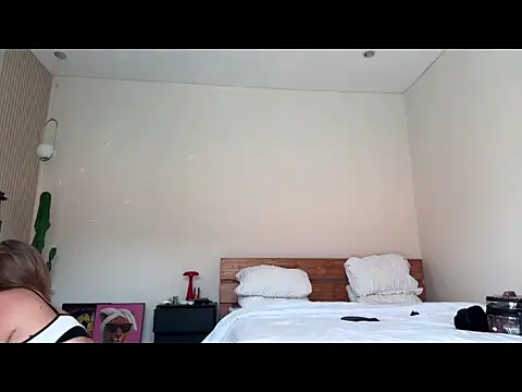 ViviGoddess online show from March 23, 12:25 am