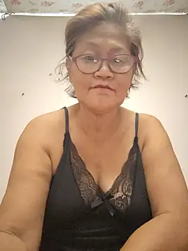 Snapshot of Sunflower1956 chatting on May 11, 9:23 pm Sunflower1956 online show from May 11, 9:23 pm