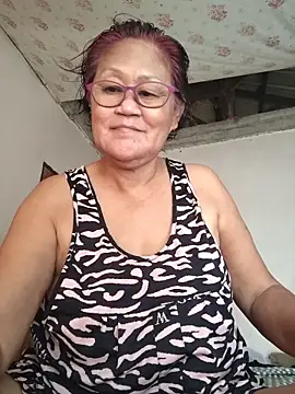 Snapshot of Sunflower1956 chatting on May 16, 11:25 pm Sunflower1956 online show from May 16, 11:25 pm