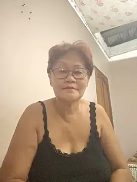 Snapshot of Sunflower1956 chatting on June 16, 4:09 pm Sunflower1956 online show from June 16, 4:09 pm