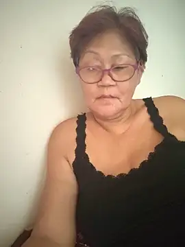 Snapshot of Sunflower1956 chatting on June 18, 7:52 am Sunflower1956 online show from June 18, 7:52 am