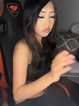 makeDollywet online show from August 3, 1:27 pm