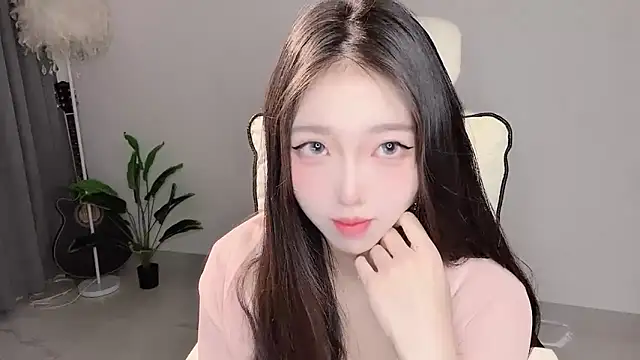 Yukiy8877 online show from April 6, 10:00 pm