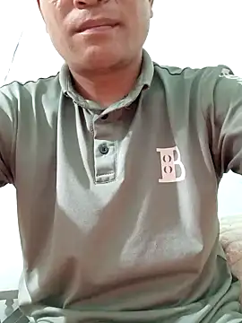 Snapshot of Sutinh85 chatting on March 25, 4:51 am Sutinh85 online show from March 25, 4:51 am