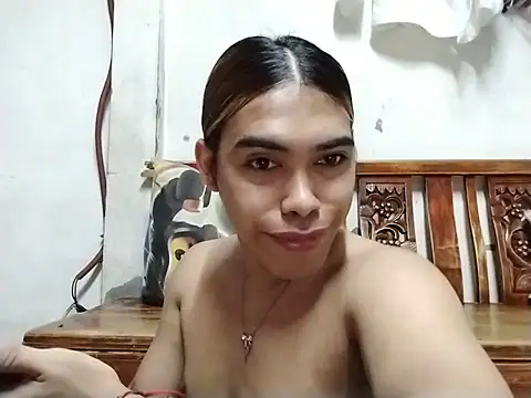 Snapshot of goddessriri01 chatting on June 30, 6:47 am goddessriri01 online show from June 30, 6:47 am