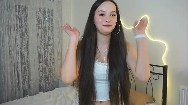 TonjaMano online show from March 24, 8:25 pm