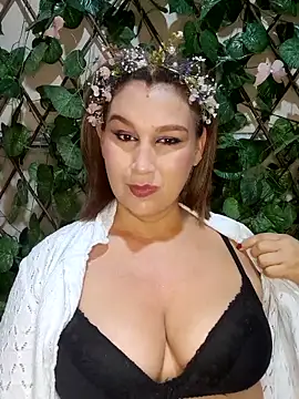 Maddy Hot online show from April 20, 9:12 am