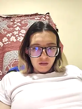 Snapshot of Greta_silber26 chatting on March 26, 6:13 pm Greta silber26 online show from March 26, 6:13 pm