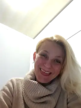 MiaLove183 online show from April 8, 1:11 pm