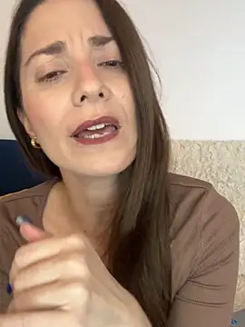 Snapshot of natashakinski chatting on April 20, 6:42 pm natashakinski online show from April 20, 6:42 pm