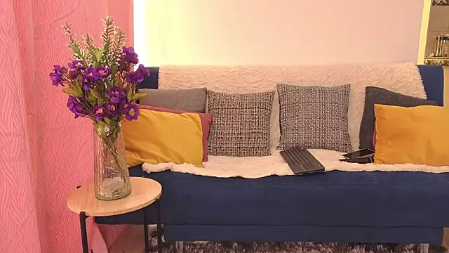 Snapshot of natashakinski chatting on June 19, 8:01 pm natashakinski online show from June 19, 8:01 pm