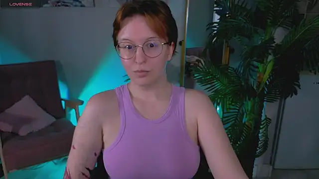 Snapshot of arizzzona_baby chatting on April 17, 1:58 pm arizzzona baby online show from April 17, 1:58 pm
