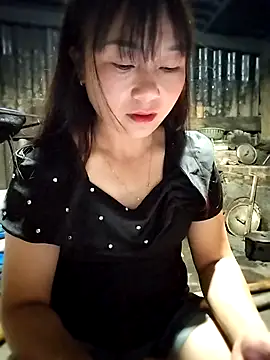 Snapshot of Cute-flowers chatting on April 26, 12:47 pm Cute-flowers online show from April 26, 12:47 pm