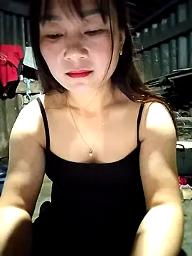 Snapshot of Cute-flowers chatting on April 30, 1:50 pm Cute-flowers online show from April 30, 1:50 pm