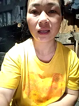 Snapshot of Cute-flowers chatting on May 10, 1:27 pm Cute-flowers online show from May 10, 1:27 pm