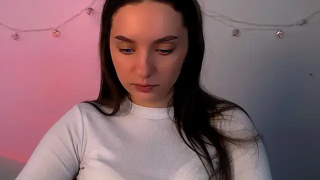 Snapshot of LiaSimss chatting on March 23, 9:57 am LiaSimss online show from March 23, 9:57 am