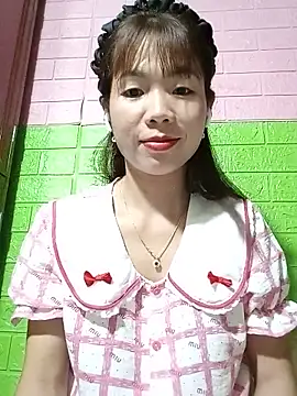 AmyLinee01 online show from June 1, 7:26 pm