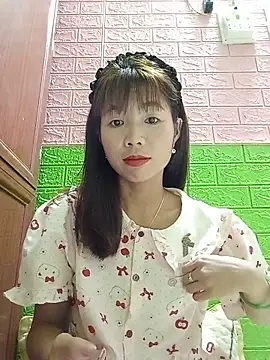 AmyLinee01 online show from June 8, 3:12 pm
