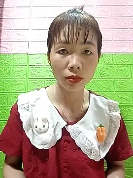 Snapshot of AmyLinee01 chatting on June 25, 12:09 pm AmyLinee01 online show from June 25, 12:09 pm