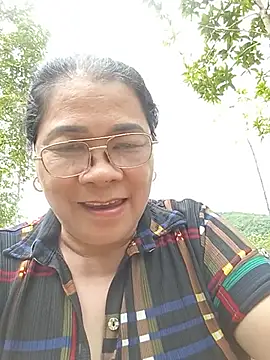 Snapshot of Funsexy1 chatting on June 28, 12:49 am Funsexy1 online show from June 28, 12:49 am