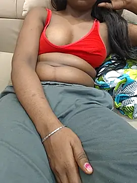 Snapshot of AAHNA_3 chatting on April 11, 2:49 am AAHNA 3 online show from April 11, 2:49 am