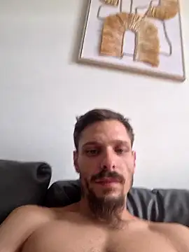 Snapshot of legars844 chatting on June 10, 8:57 am legars844 online show from June 10, 8:57 am