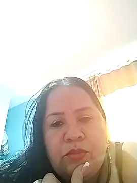 Snapshot of Kiara_Rush chatting on April 15, 2:35 pm Kiara Rush online show from April 15, 2:35 pm