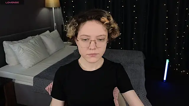 Snapshot of HottoKori chatting on May 2, 5:34 am HottoKori online show from May 2, 5:34 am