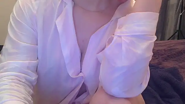 Snapshot of mery_lou20252 chatting on April 10, 7:07 pm mery lou20252 online show from April 10, 7:07 pm