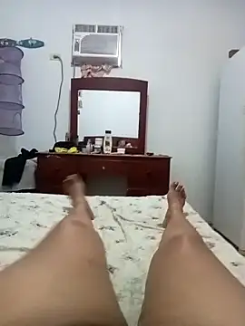 sexymomsn online show from July 3, 6:58 pm