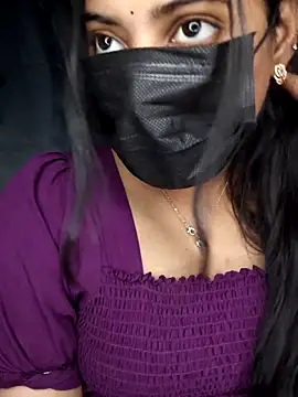 Snapshot of miss_eyekiller12 chatting on March 22, 6:33 pm miss eyekiller12 online show from March 22, 6:33 pm