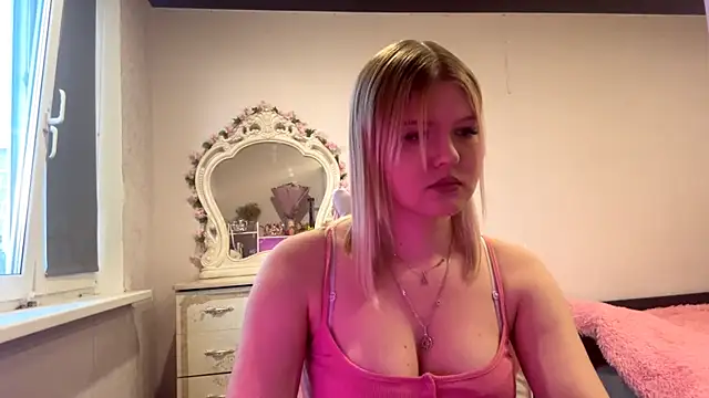 Snapshot of SweettAnny chatting on May 15, 5:09 pm SweettAnny online show from May 15, 5:09 pm