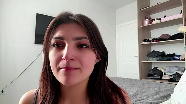 GlitchSiren online show from March 22, 7:45 am