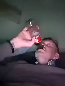 Notiesfuk online show from April 11, 9:08 pm