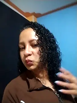 Snapshot of Sofia_Alane chatting on April 17, 9:01 am Sofia Alane online show from April 17, 9:01 am