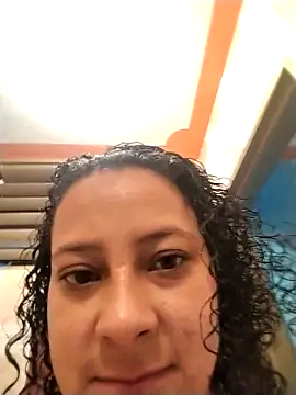Snapshot of Sofia_Alane chatting on April 22, 10:06 am Sofia Alane online show from April 22, 10:06 am