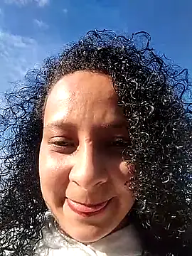 Snapshot of Sofia_Alane chatting on April 26, 9:45 pm Sofia Alane online show from April 26, 9:45 pm