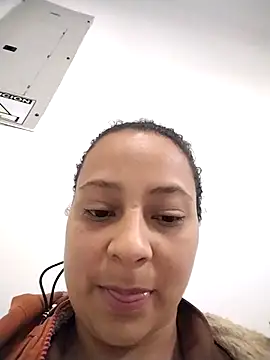 Snapshot of Sofia_Alane chatting on April 30, 10:10 am Sofia Alane online show from April 30, 10:10 am