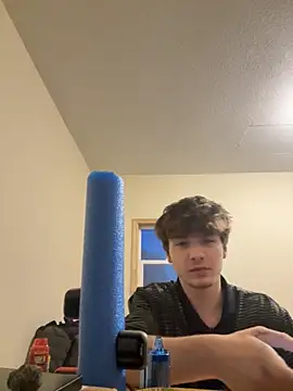 Snapshot of demon4ever chatting on April 3, 1:14 am demon4ever online show from April 3, 1:14 am