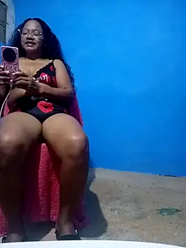 Snapshot of Honey-53 chatting on April 12, 5:01 am Honey-53 online show from April 12, 5:01 am