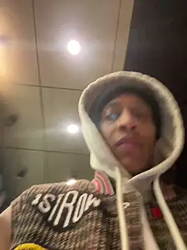 Snapshot of PHAT_FTM_KLIT87 chatting on April 6, 4:10 am PHAT FTM KLIT87 online show from April 6, 4:10 am